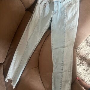 American Eagle Outfitters Light Wash Cropped Jeans